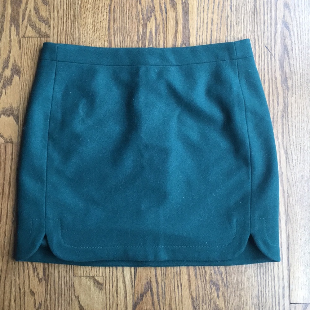 Like new!  J. Crew wool blend skirt